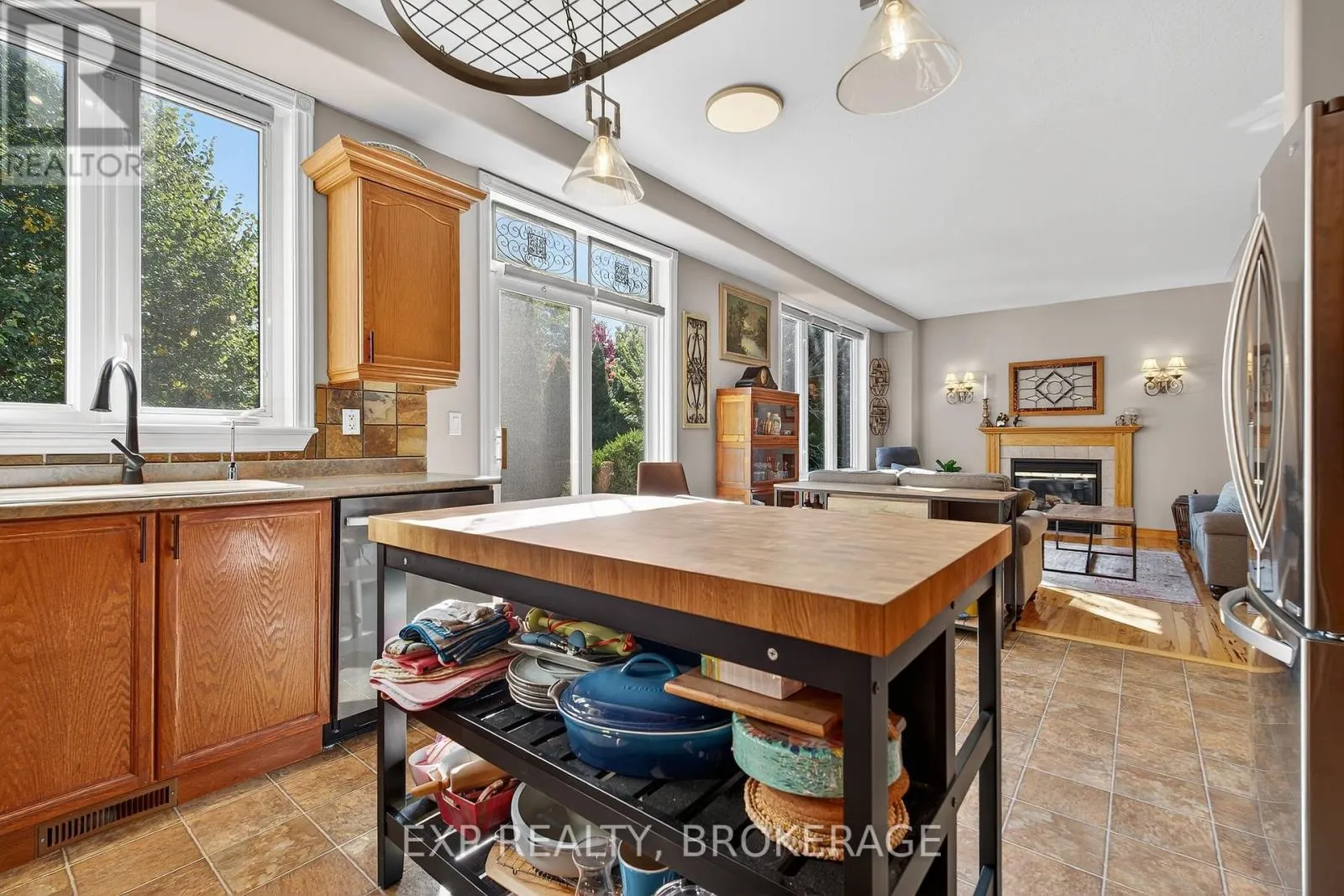 230 HONEYWOOD AVENUE