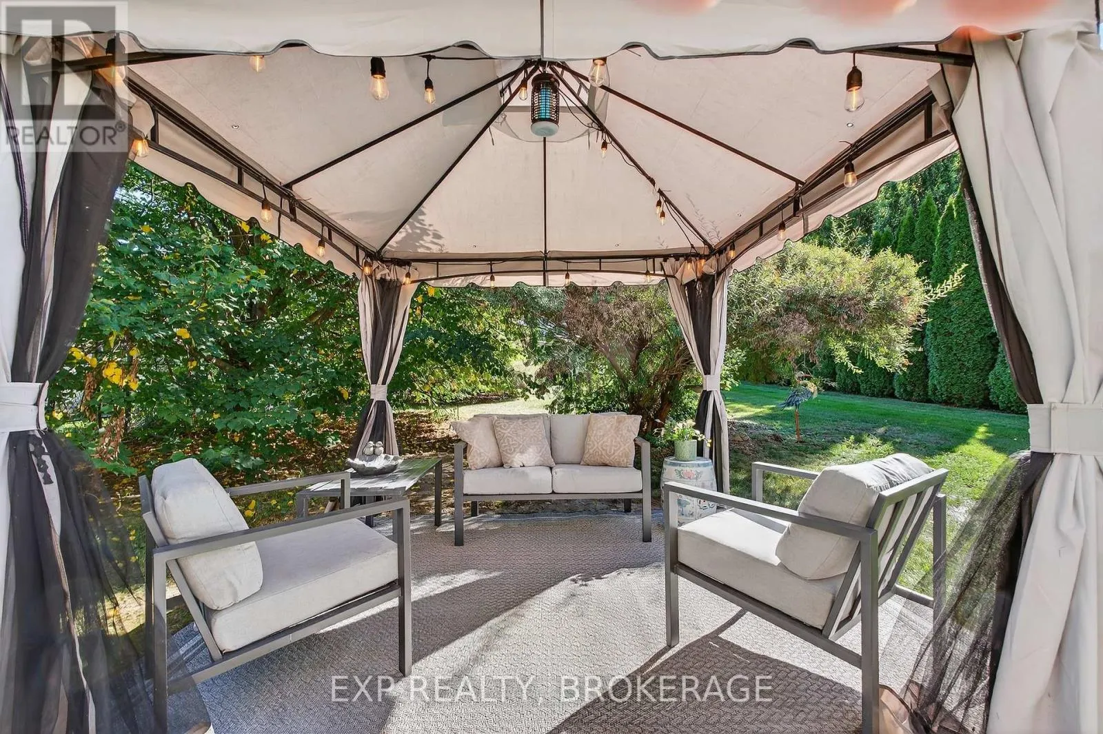 230 HONEYWOOD AVENUE