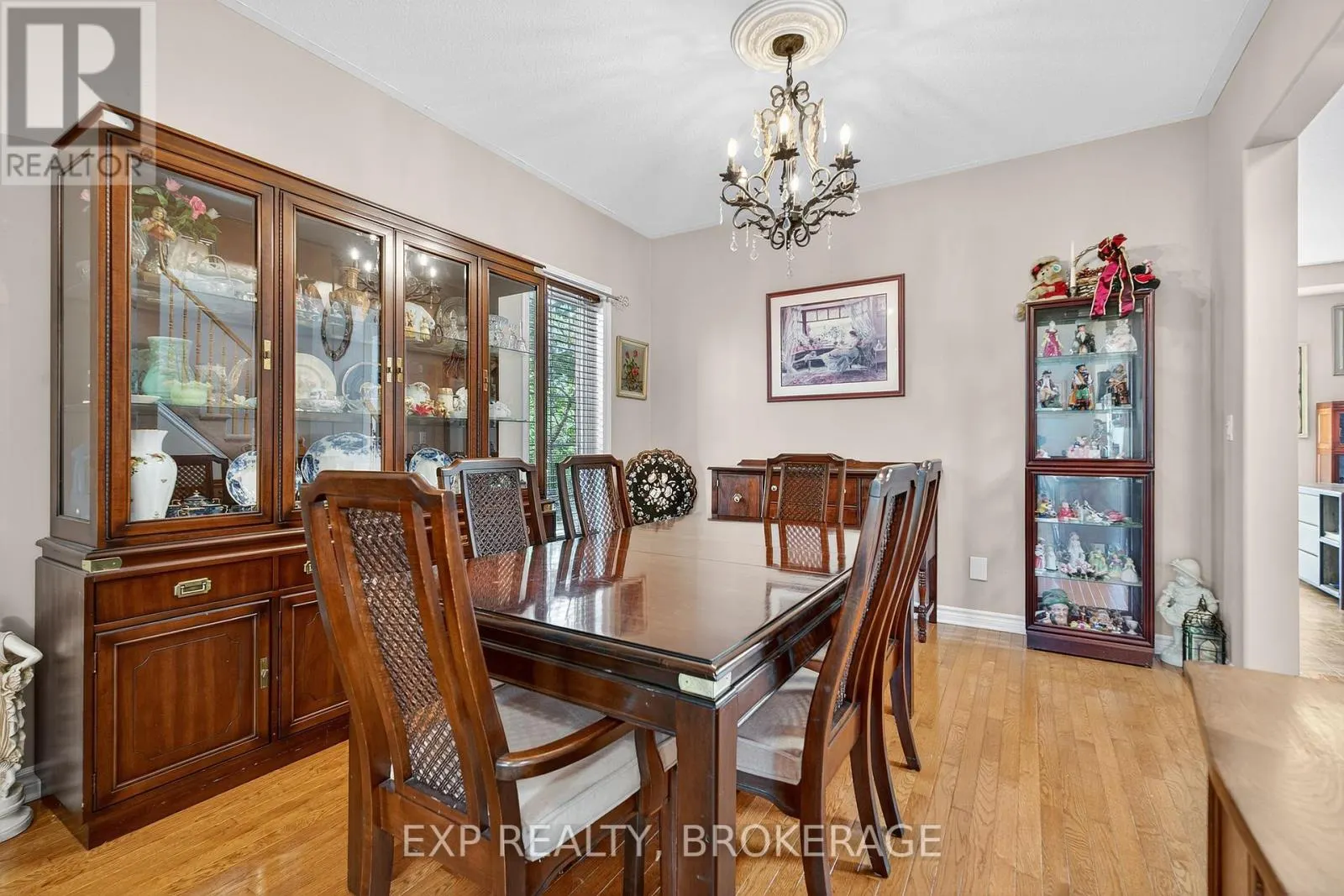 230 HONEYWOOD AVENUE
