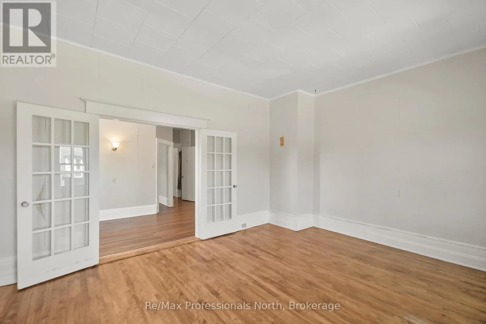 171 MUSKOKA ROAD S