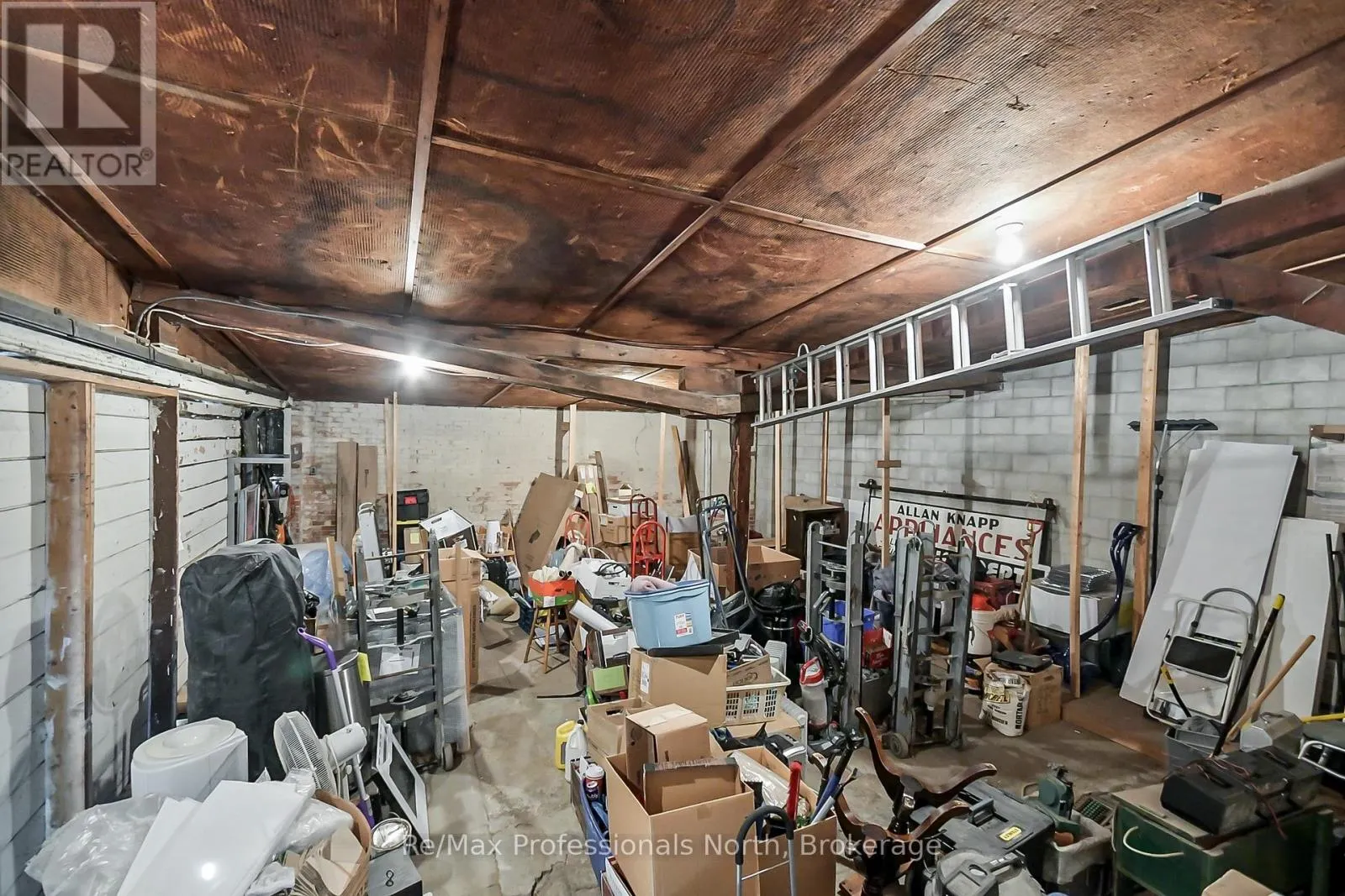 171 MUSKOKA ROAD S