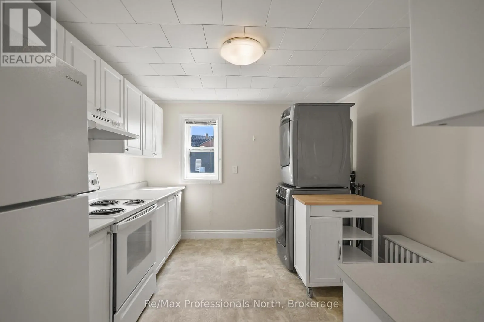 171 MUSKOKA ROAD S