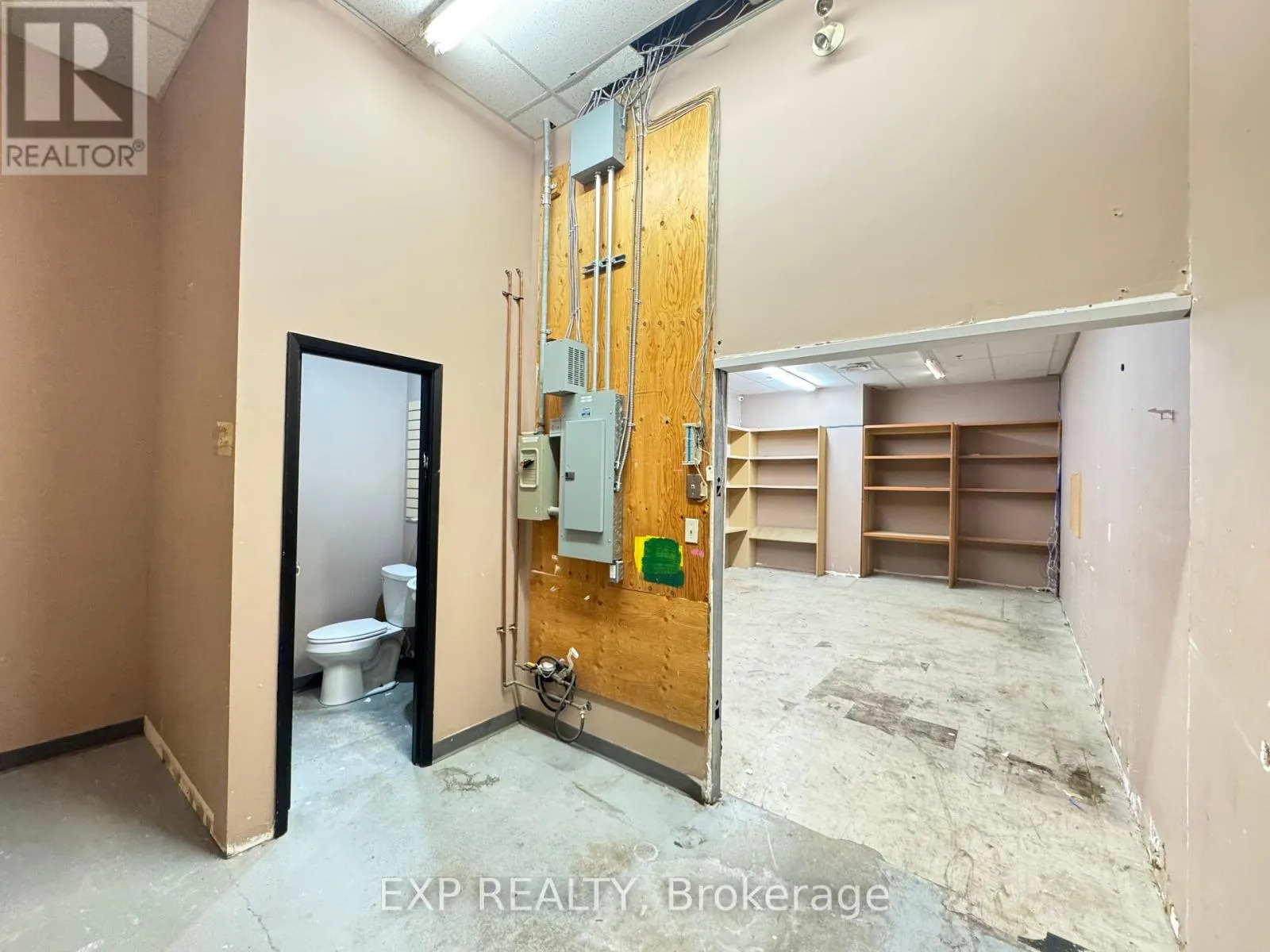 2 - 301 OXFORD STREET W, #2