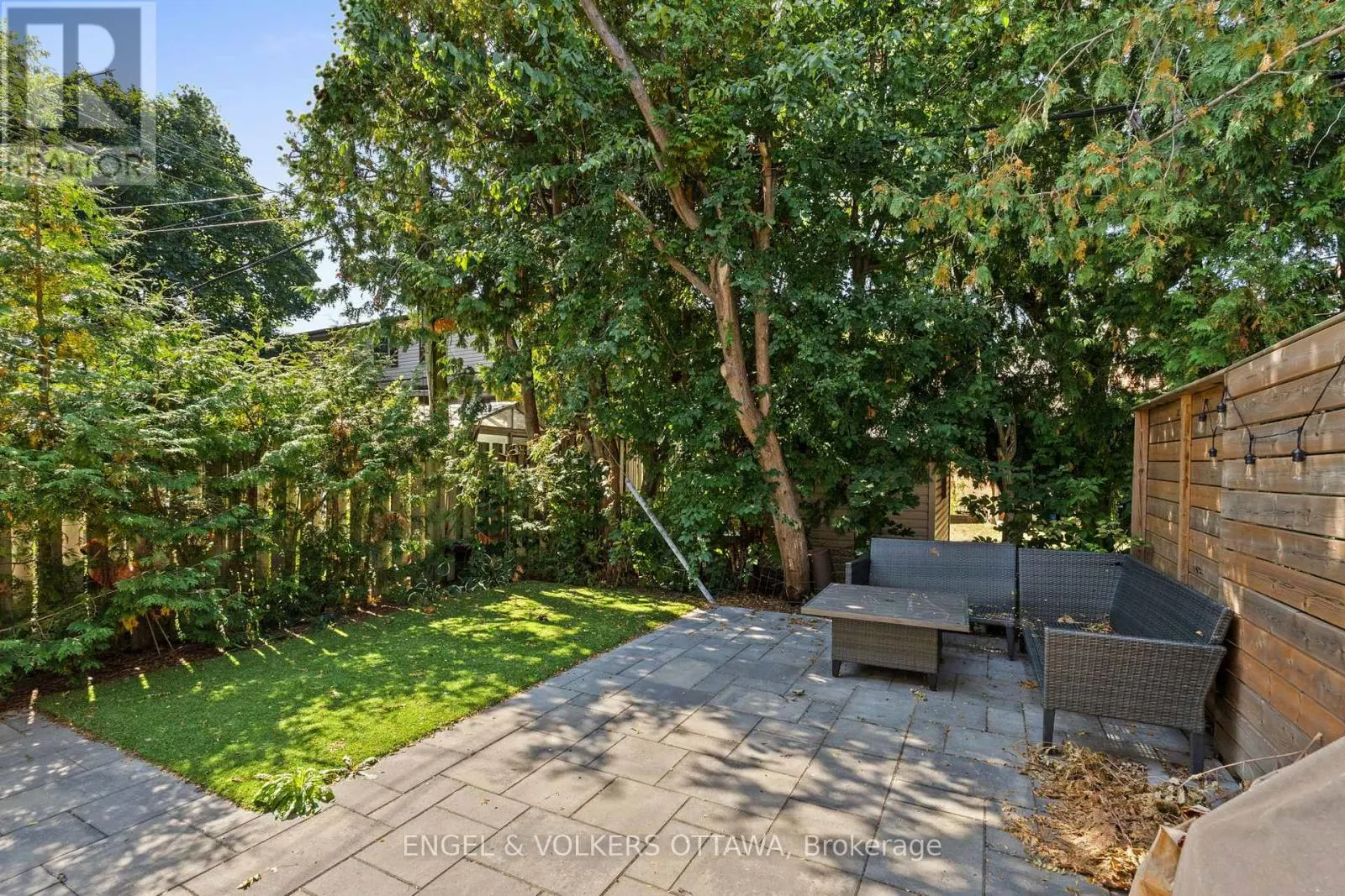 1212 PRINCE OF WALES DRIVE