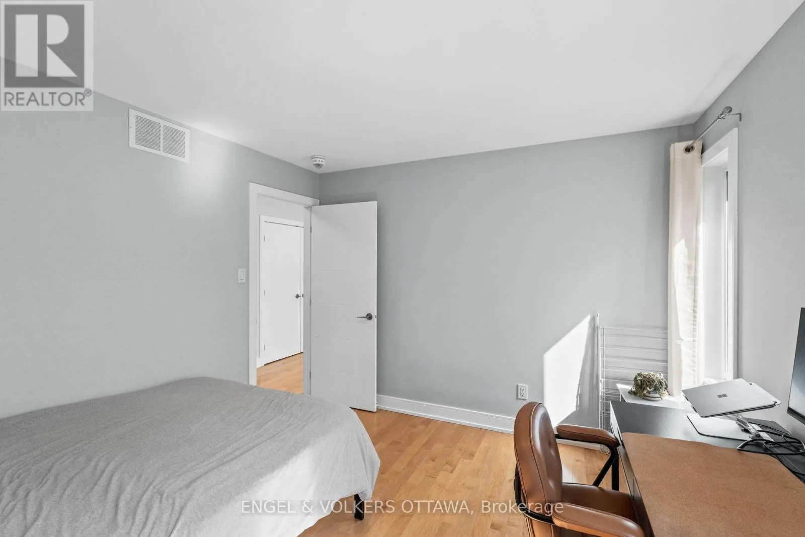 1212 PRINCE OF WALES DRIVE