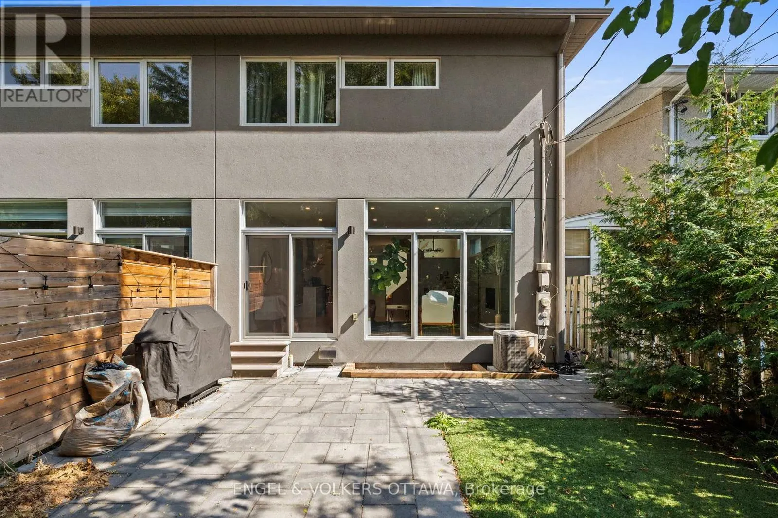 1212 PRINCE OF WALES DRIVE