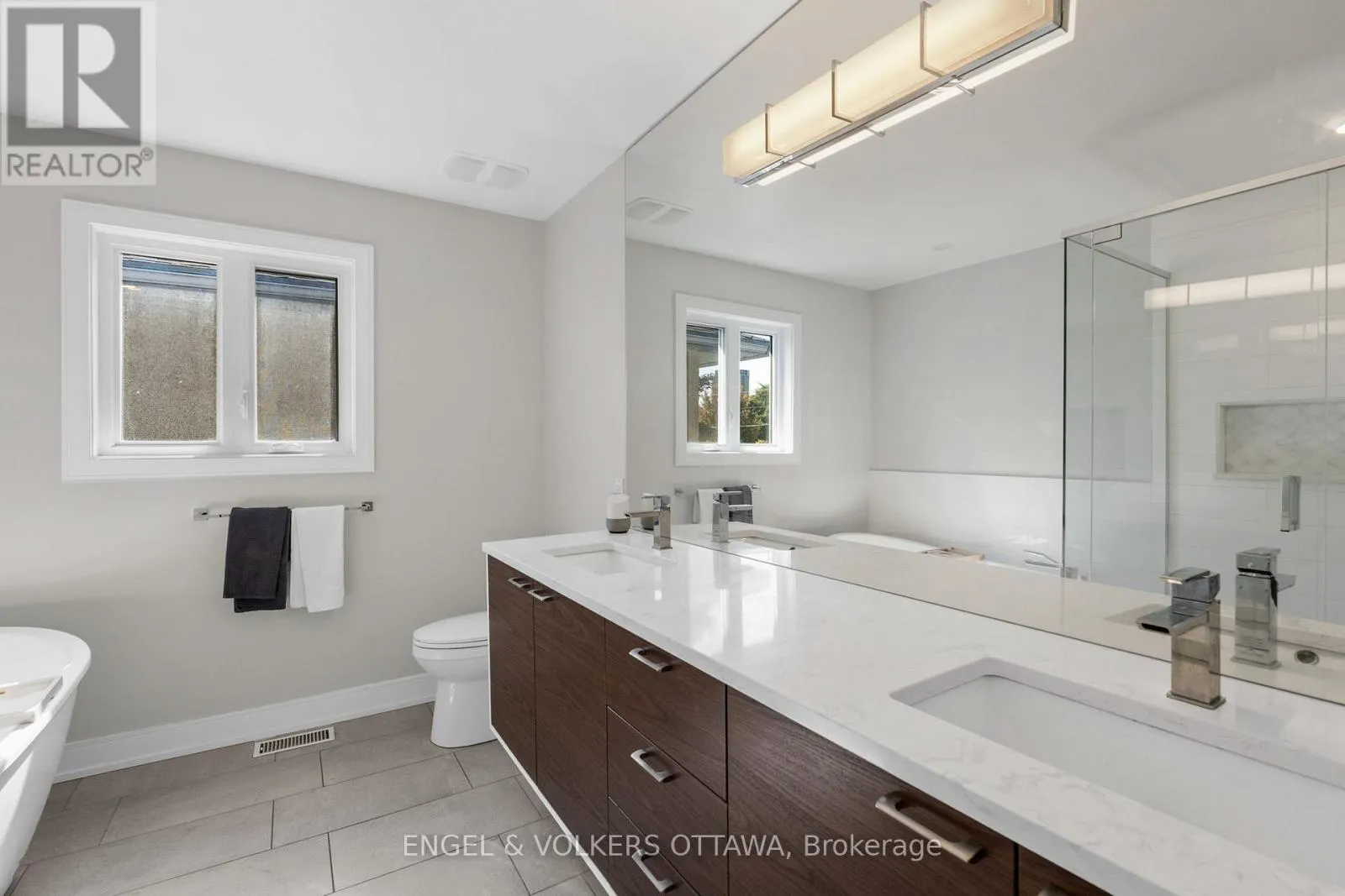 1212 PRINCE OF WALES DRIVE