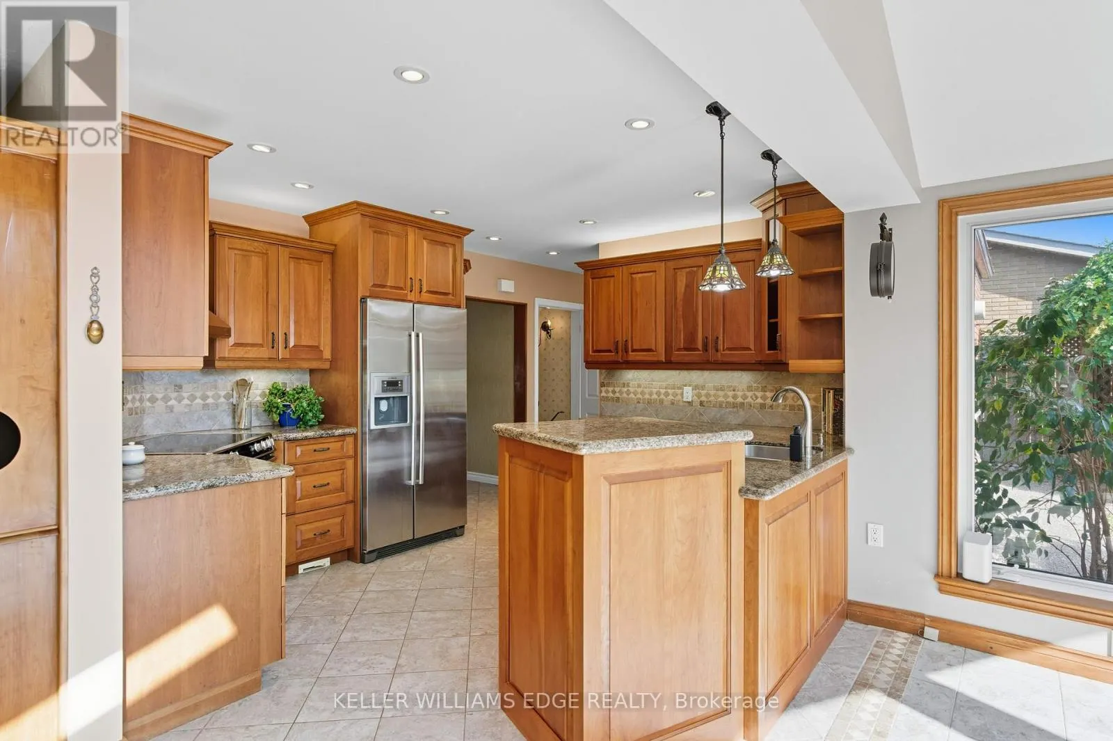 33 GOLDFINCH ROAD
