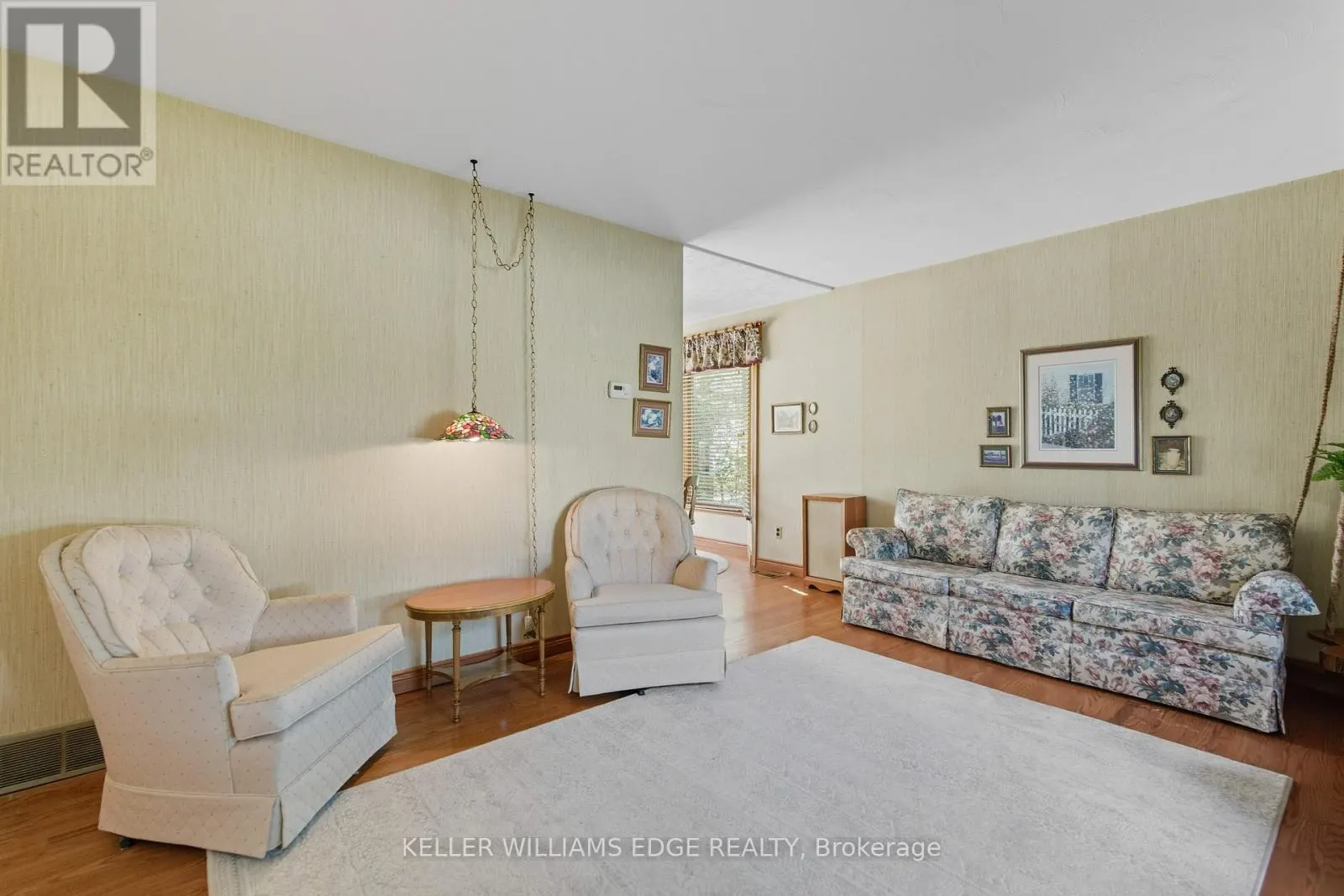 33 GOLDFINCH ROAD