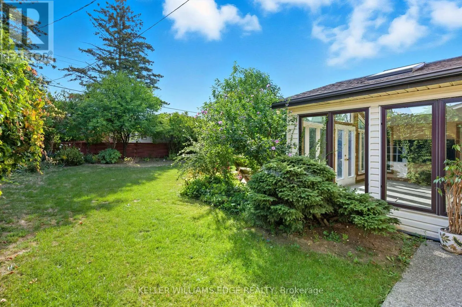 33 GOLDFINCH ROAD