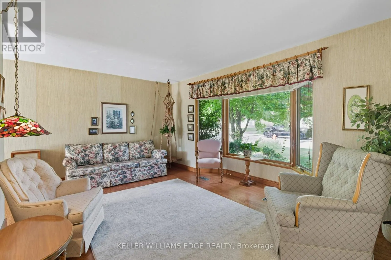 33 GOLDFINCH ROAD