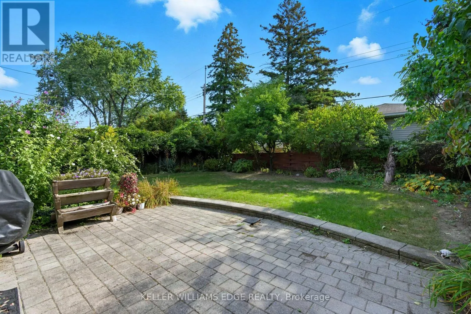33 GOLDFINCH ROAD