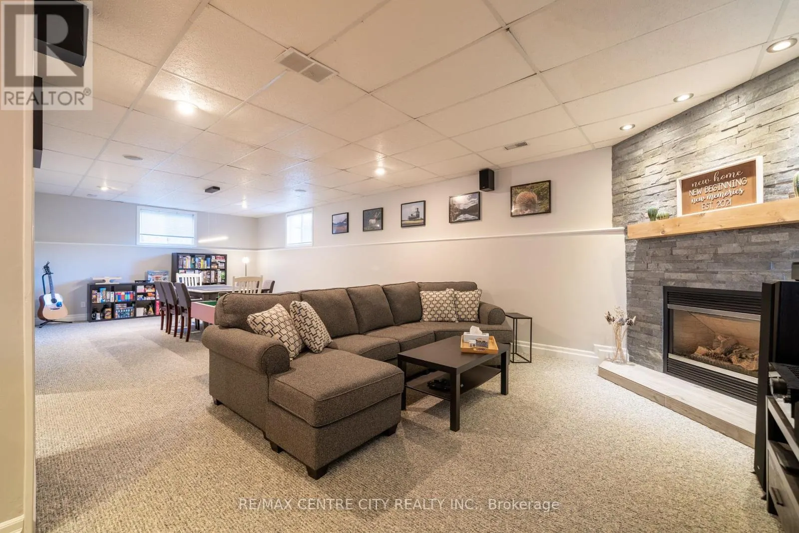495 RIVERVIEW DRIVE