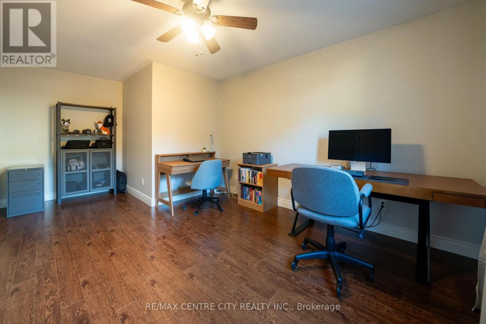 495 RIVERVIEW DRIVE