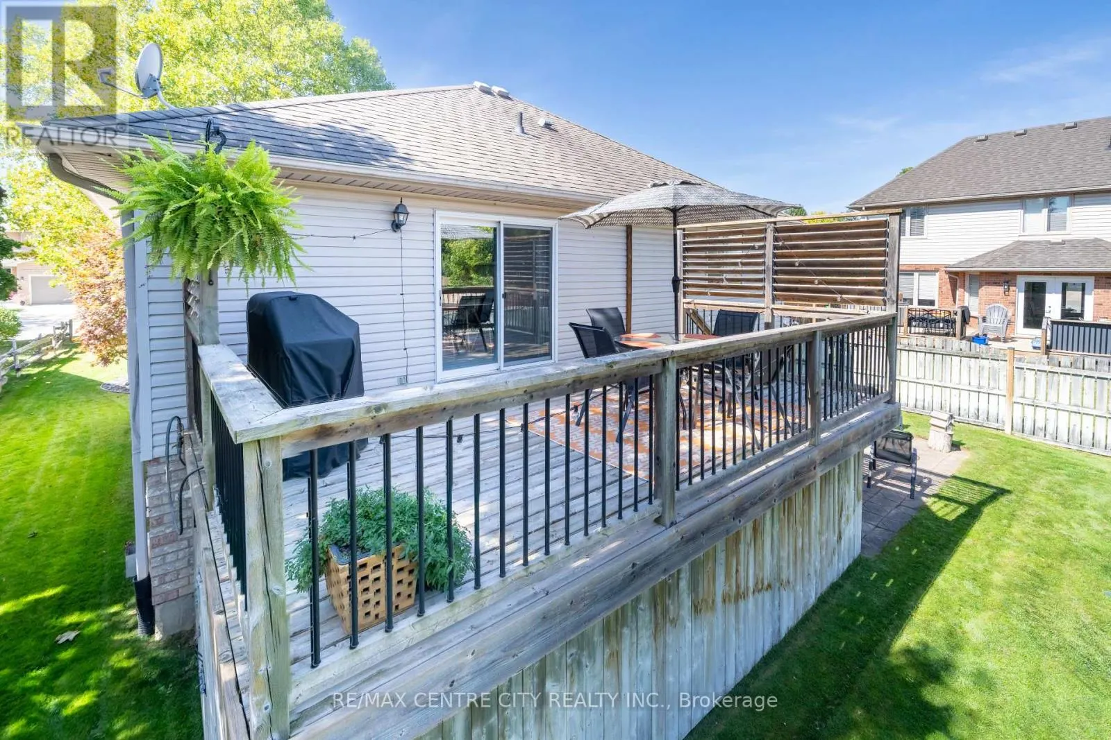 495 RIVERVIEW DRIVE