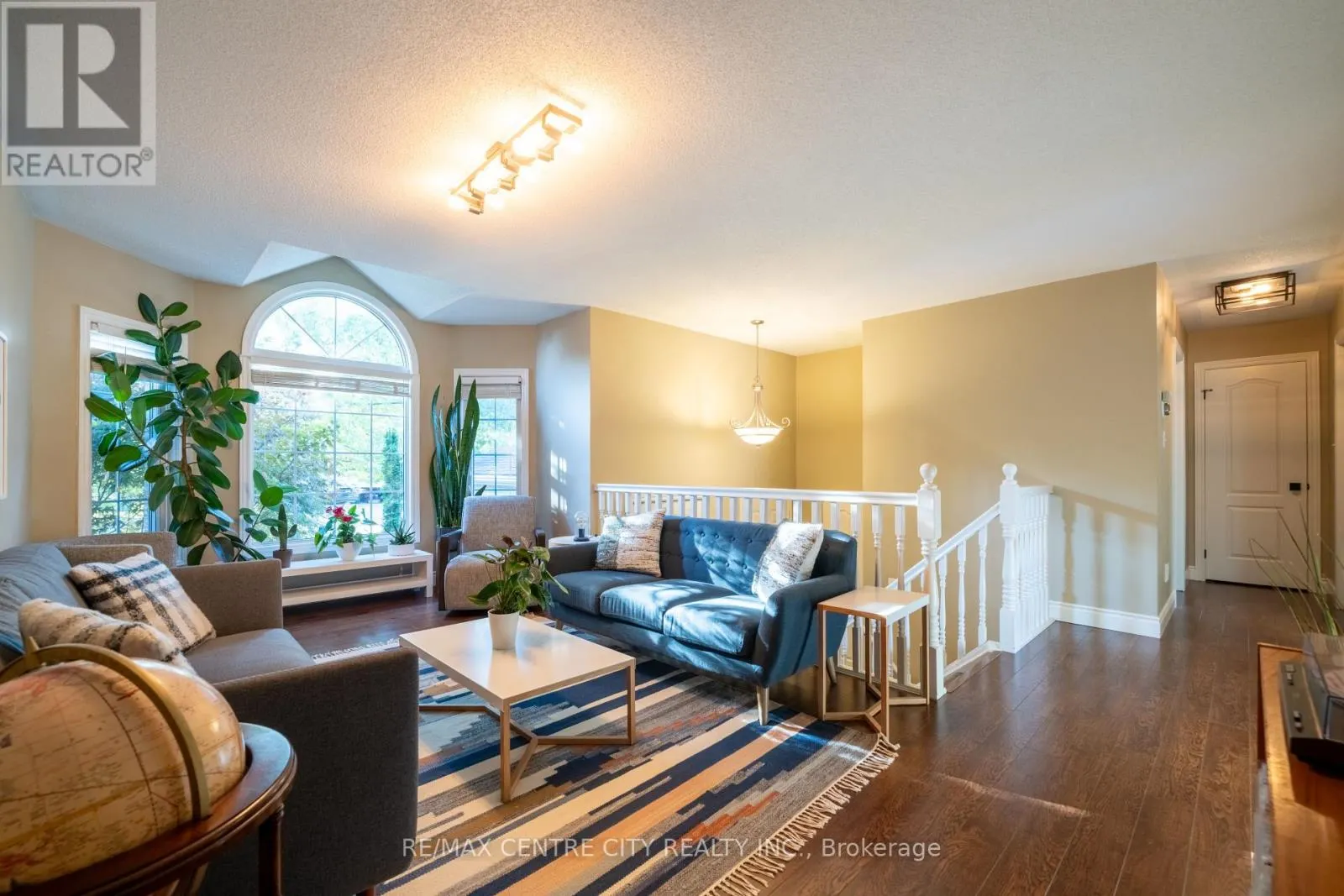 495 RIVERVIEW DRIVE