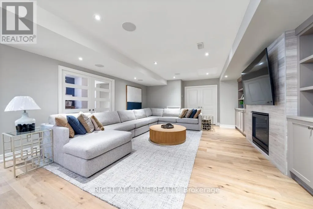 166 FOXRIDGE DRIVE