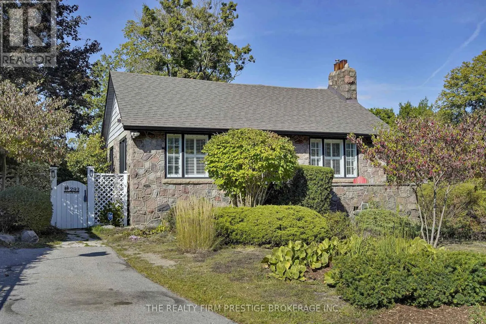 293 RIVERSIDE DRIVE