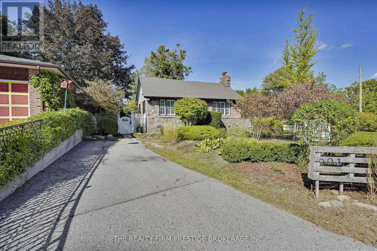 293 RIVERSIDE DRIVE