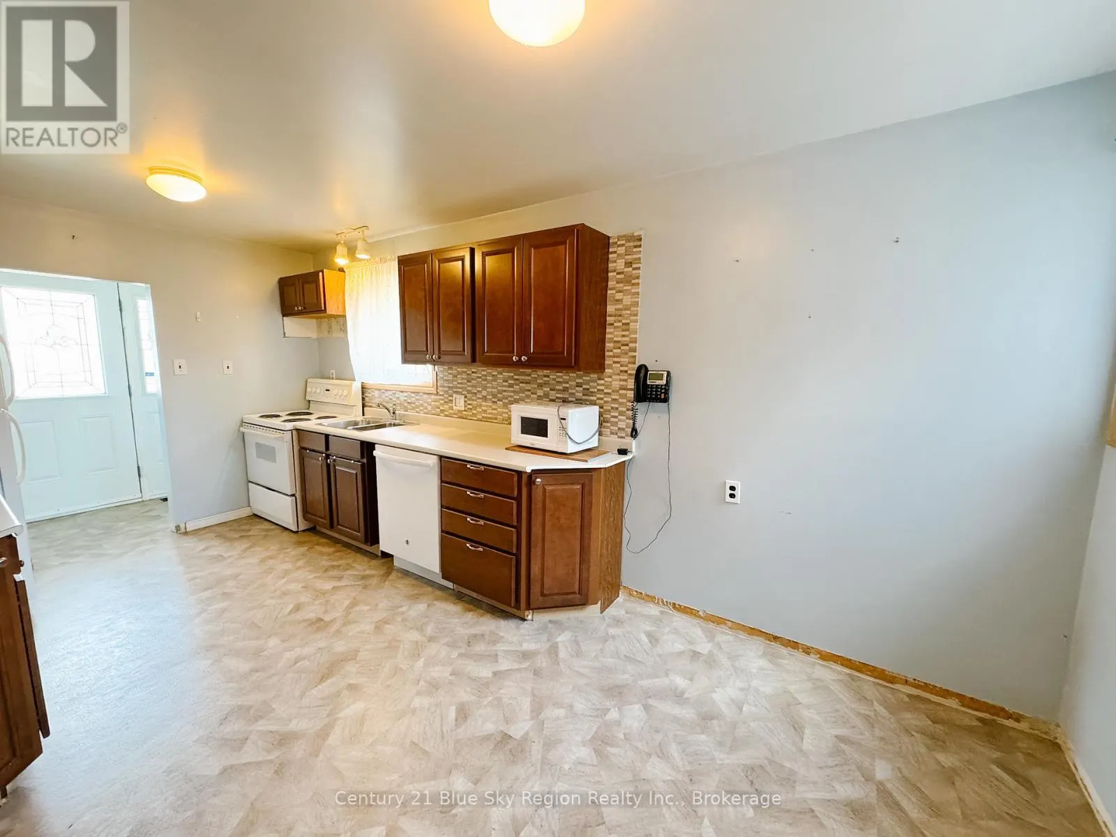 163 BEVERLY ROAD