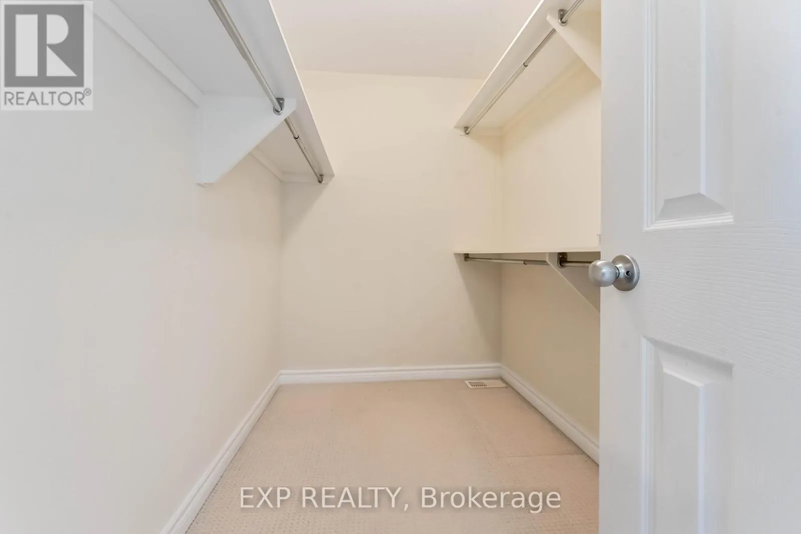 205 TEMAGAMI DRIVE