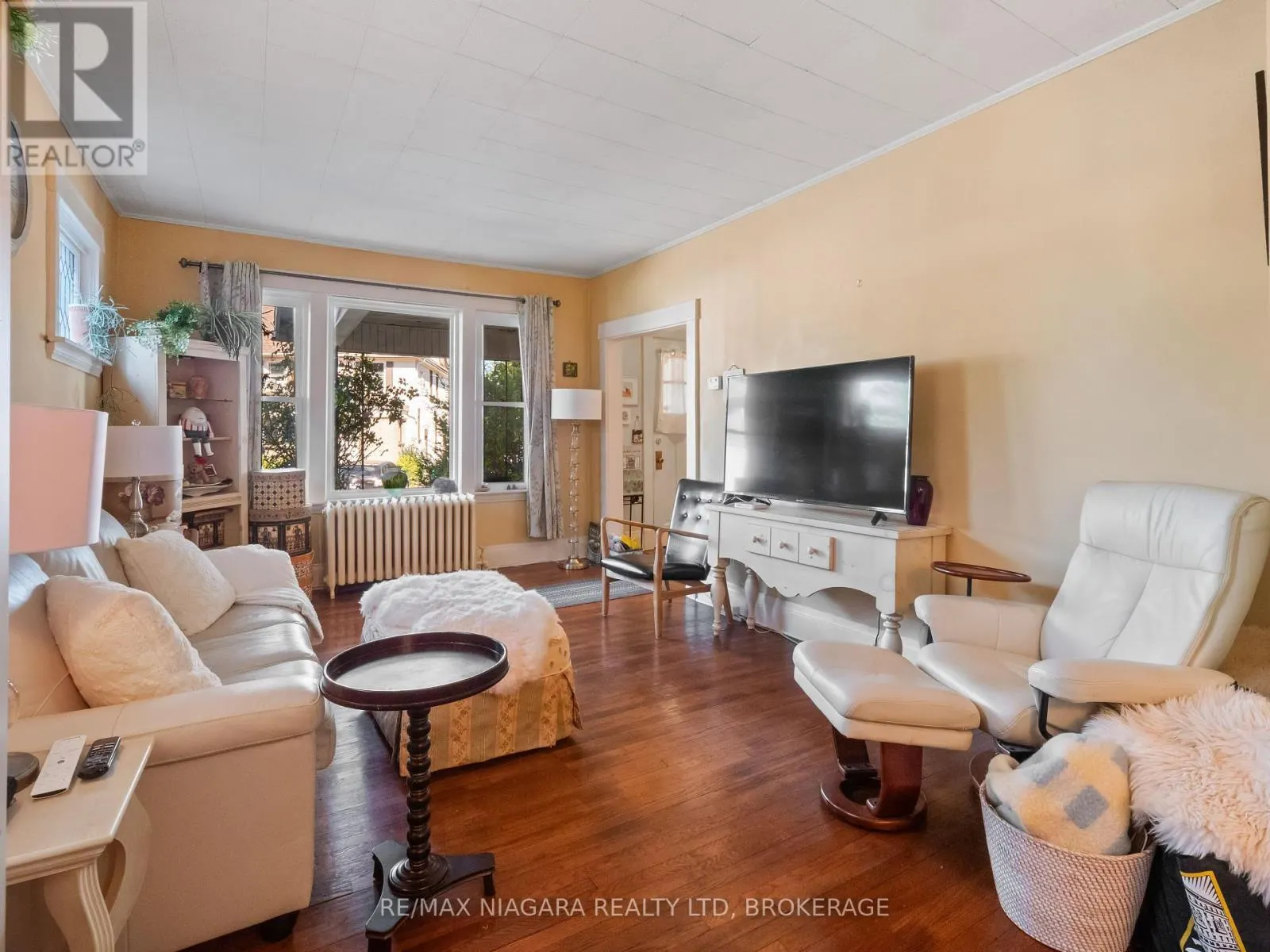 4722 RYERSON CRESCENT