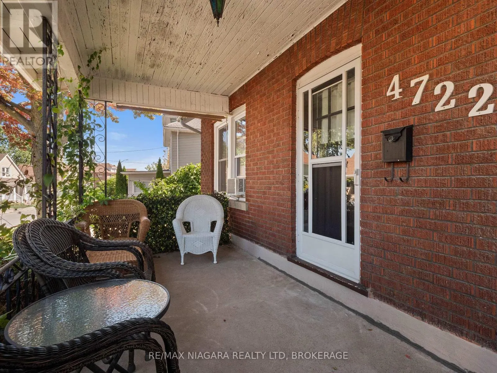 4722 RYERSON CRESCENT