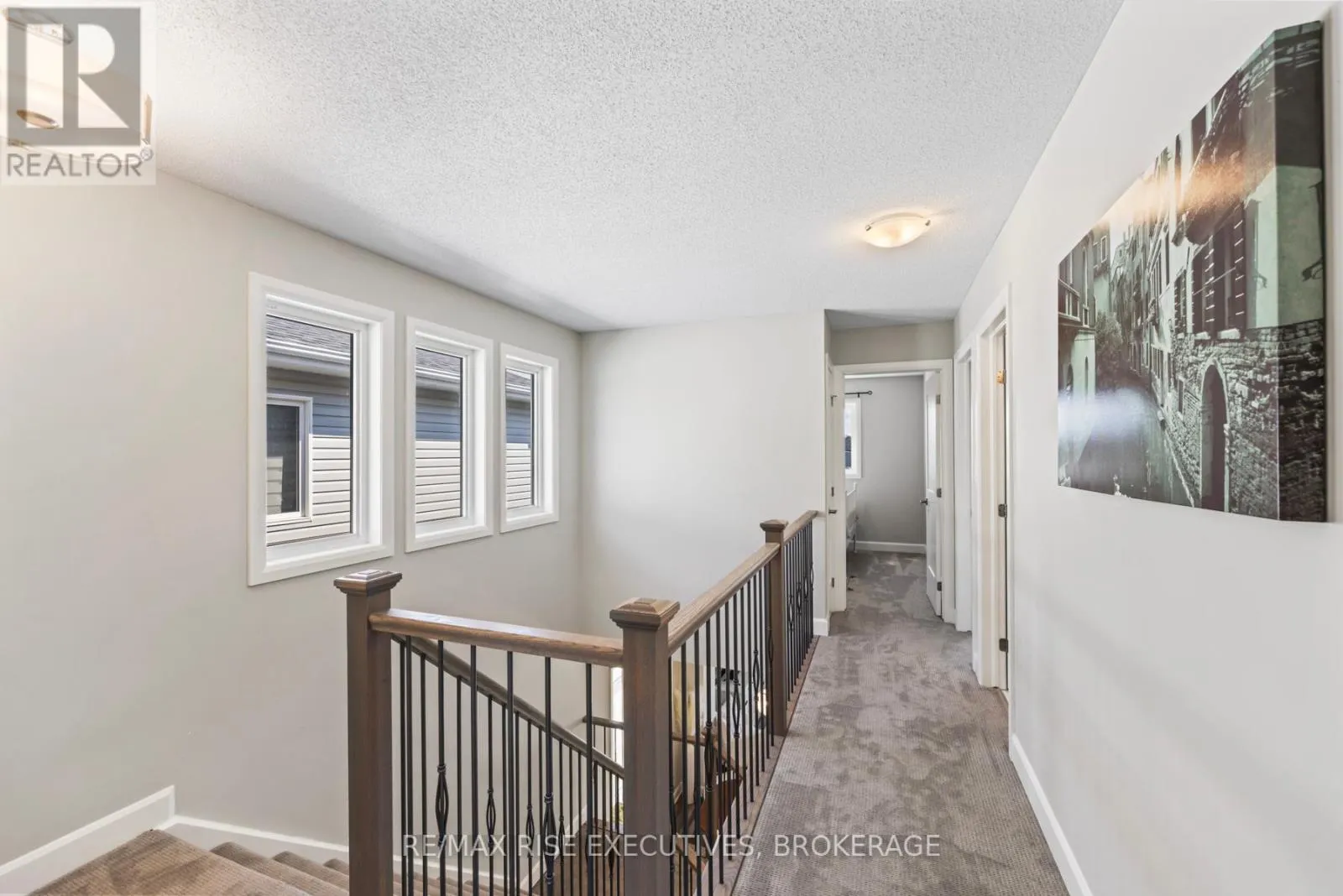 1219 MAX CRESCENT