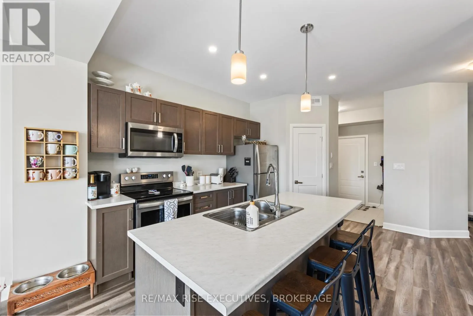 1219 MAX CRESCENT