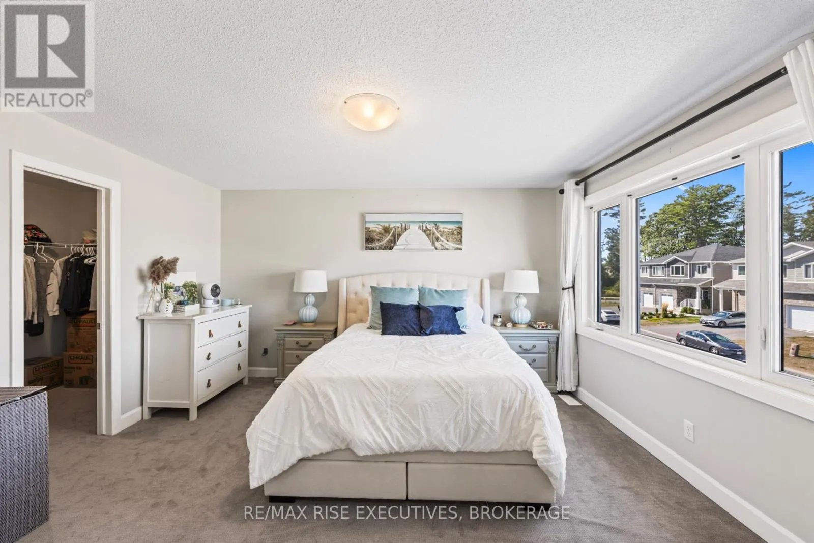 1219 MAX CRESCENT