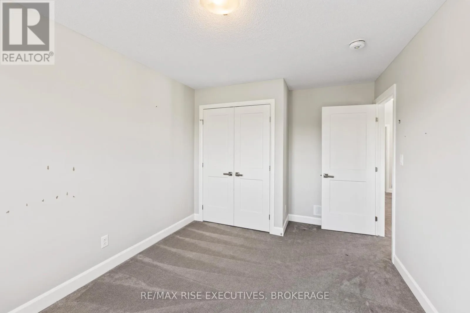 1219 MAX CRESCENT