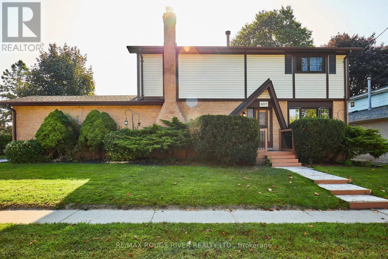 607 CARLISLE STREET