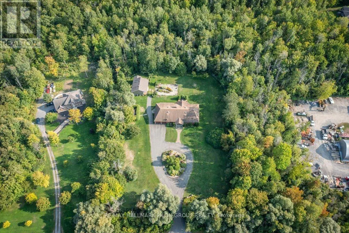 1717 LAKESHORE DRIVE
