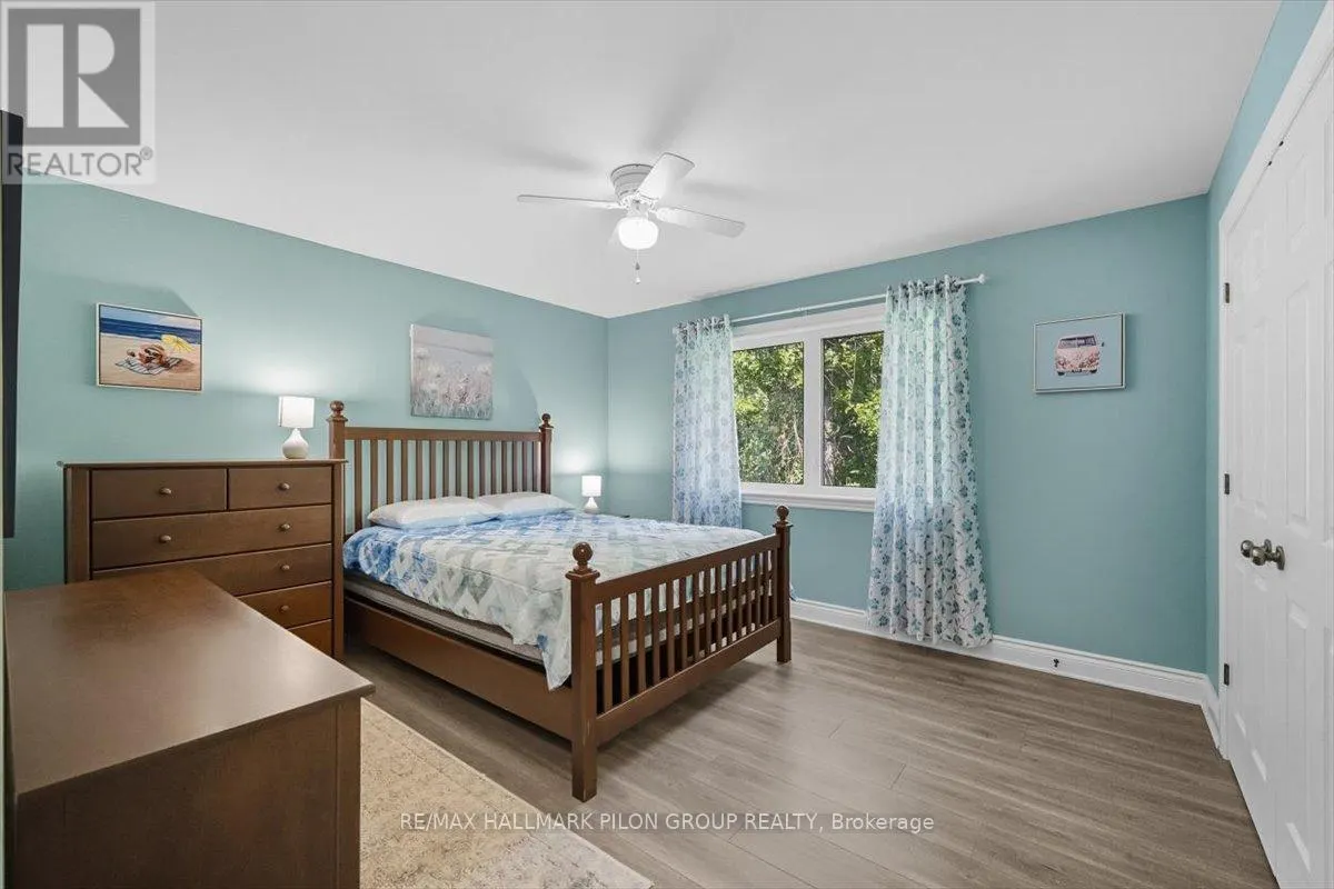 1717 LAKESHORE DRIVE