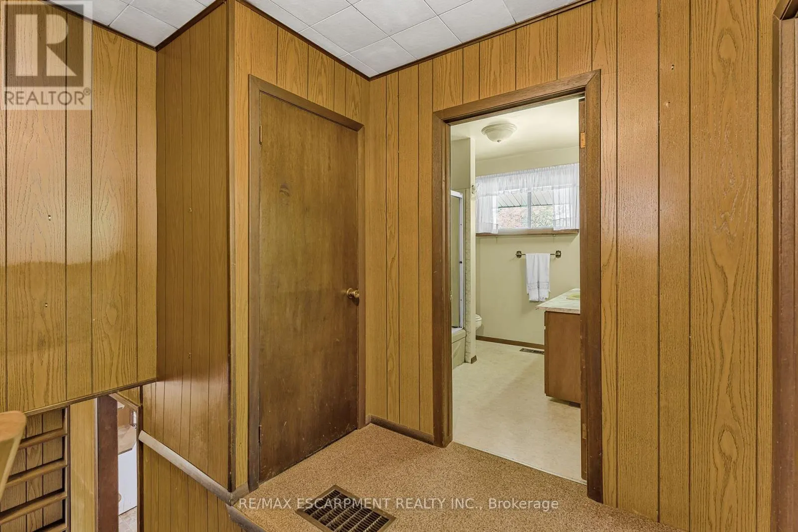 927 WAINFLEET/DUNNVILLE TOWNLINE ROAD