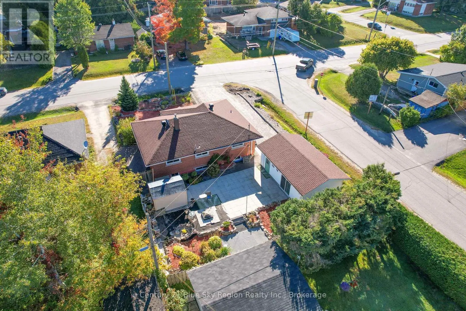 735 MCKAY AVENUE