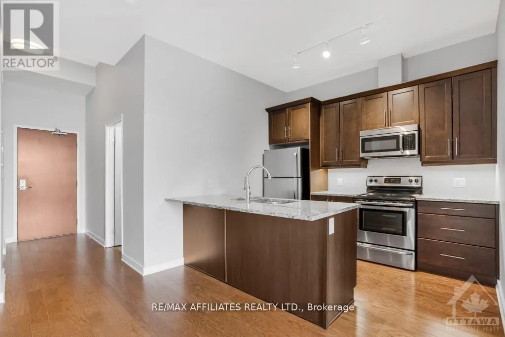 109 - 310 CENTRUM BOULEVARD