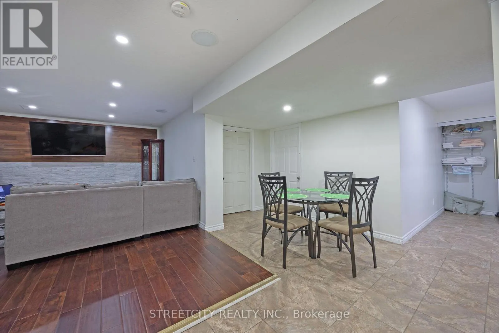 1502 CORONATION DRIVE