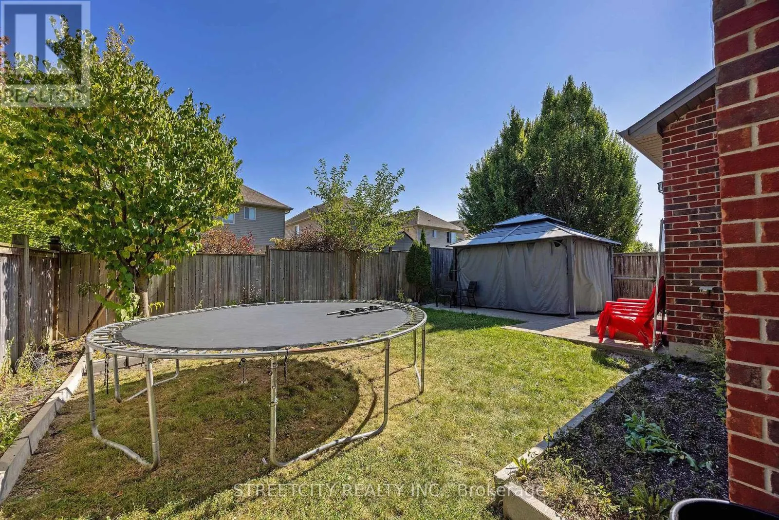 1502 CORONATION DRIVE