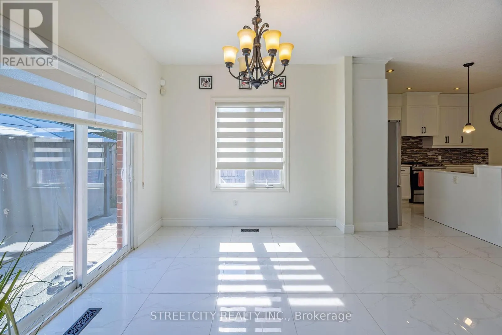 1502 CORONATION DRIVE