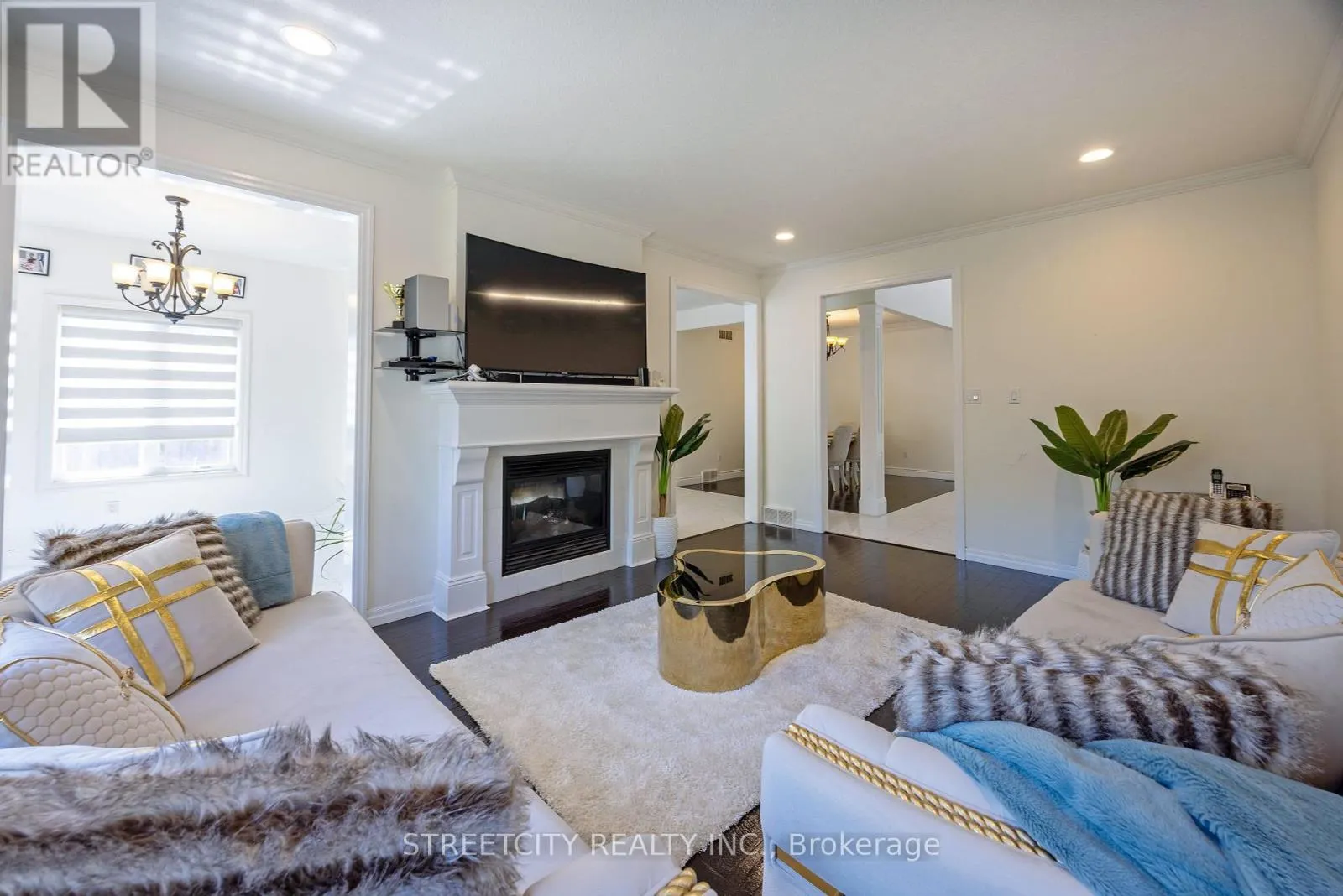 1502 CORONATION DRIVE