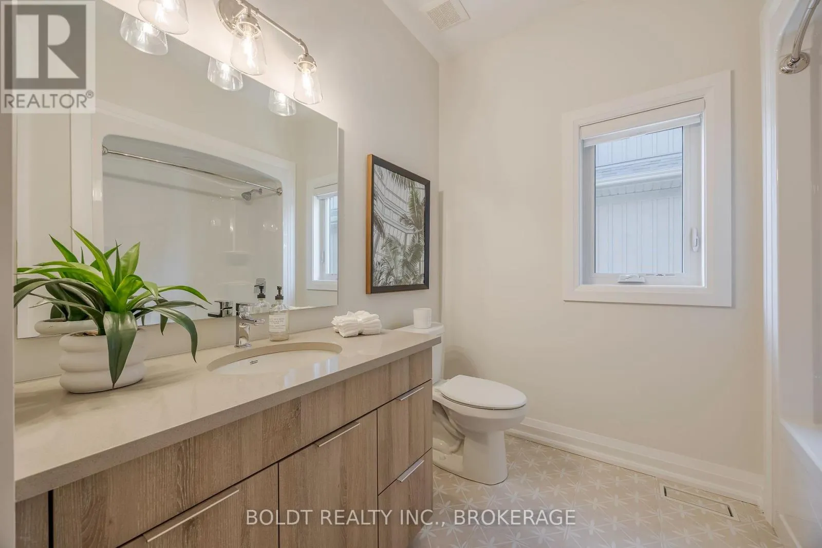 11 - 205 ST. DAVID'S ROAD, #11