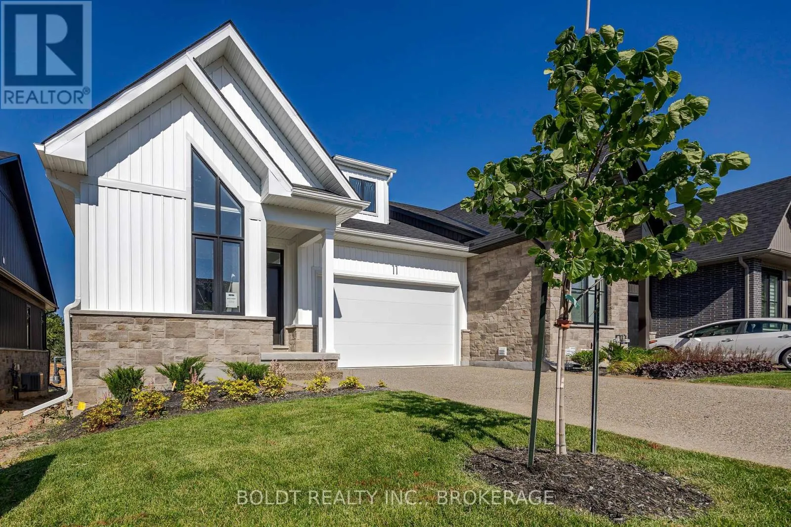 11 - 205 ST. DAVID'S ROAD, #11