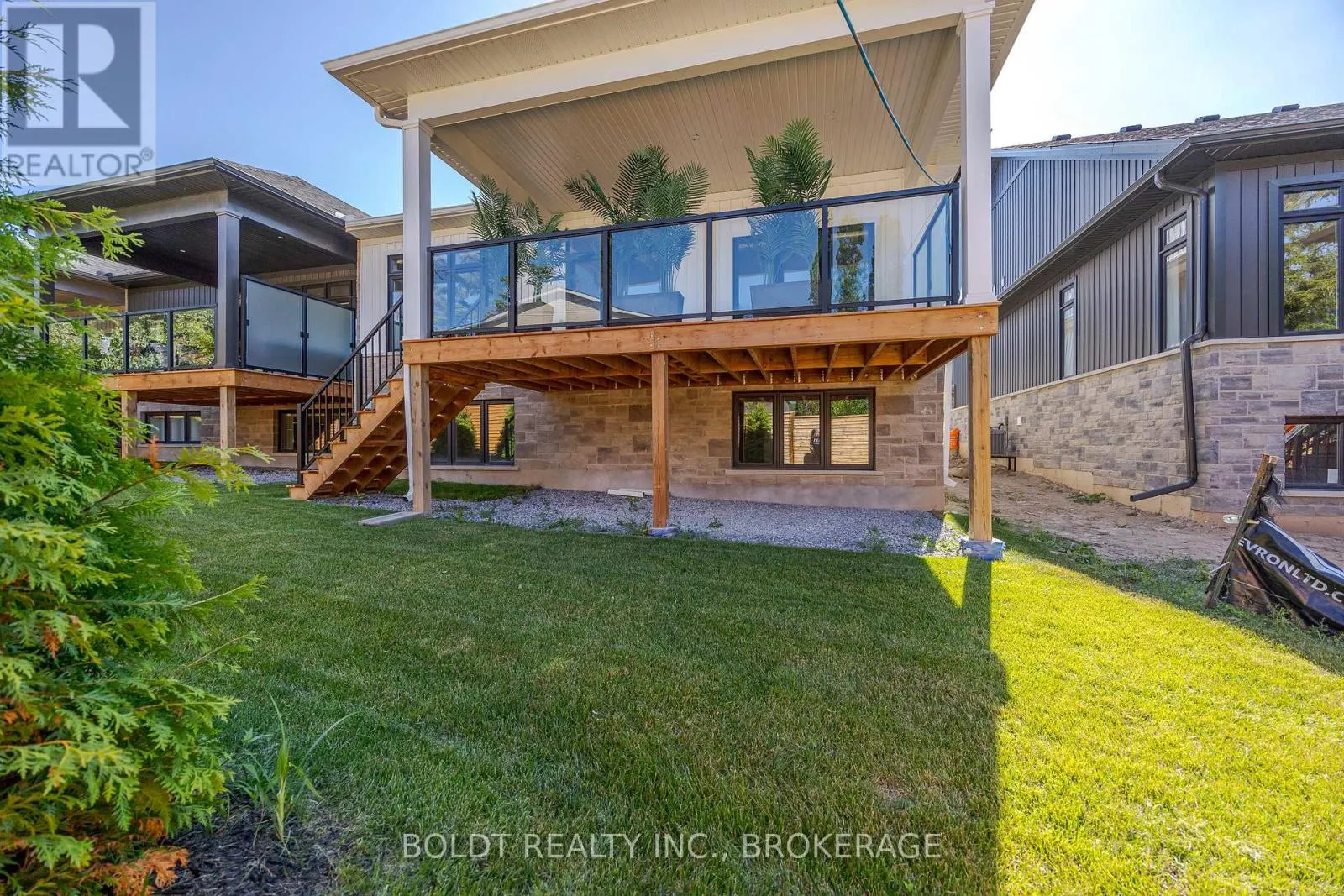 11 - 205 ST. DAVID'S ROAD, #11
