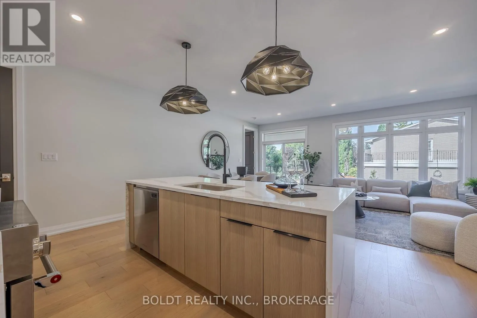 11 - 205 ST. DAVID'S ROAD, #11