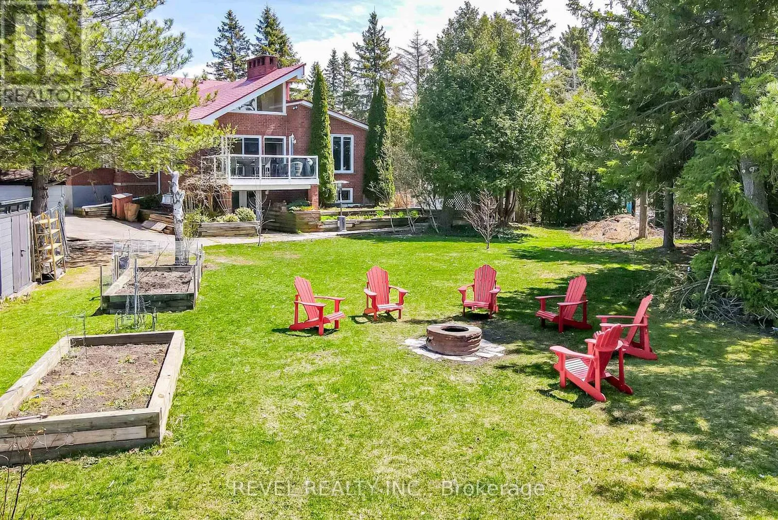 27 CEDAR CRESCENT
