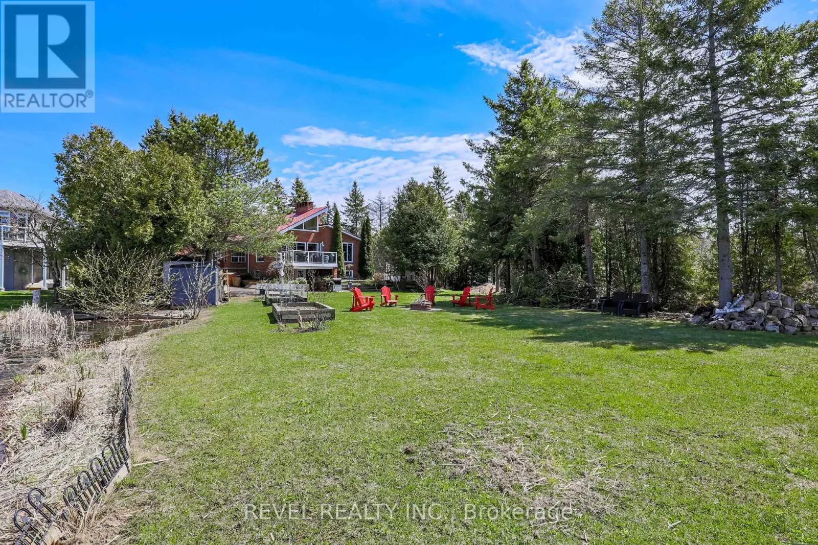 27 CEDAR CRESCENT