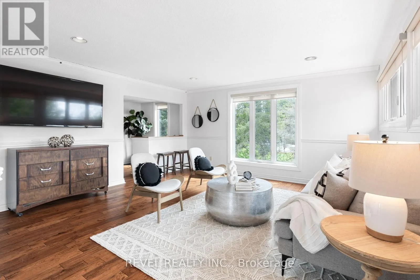 27 CEDAR CRESCENT