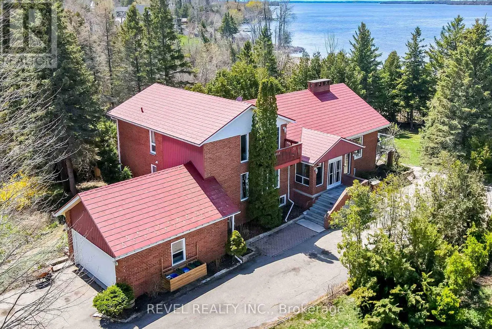 27 CEDAR CRESCENT
