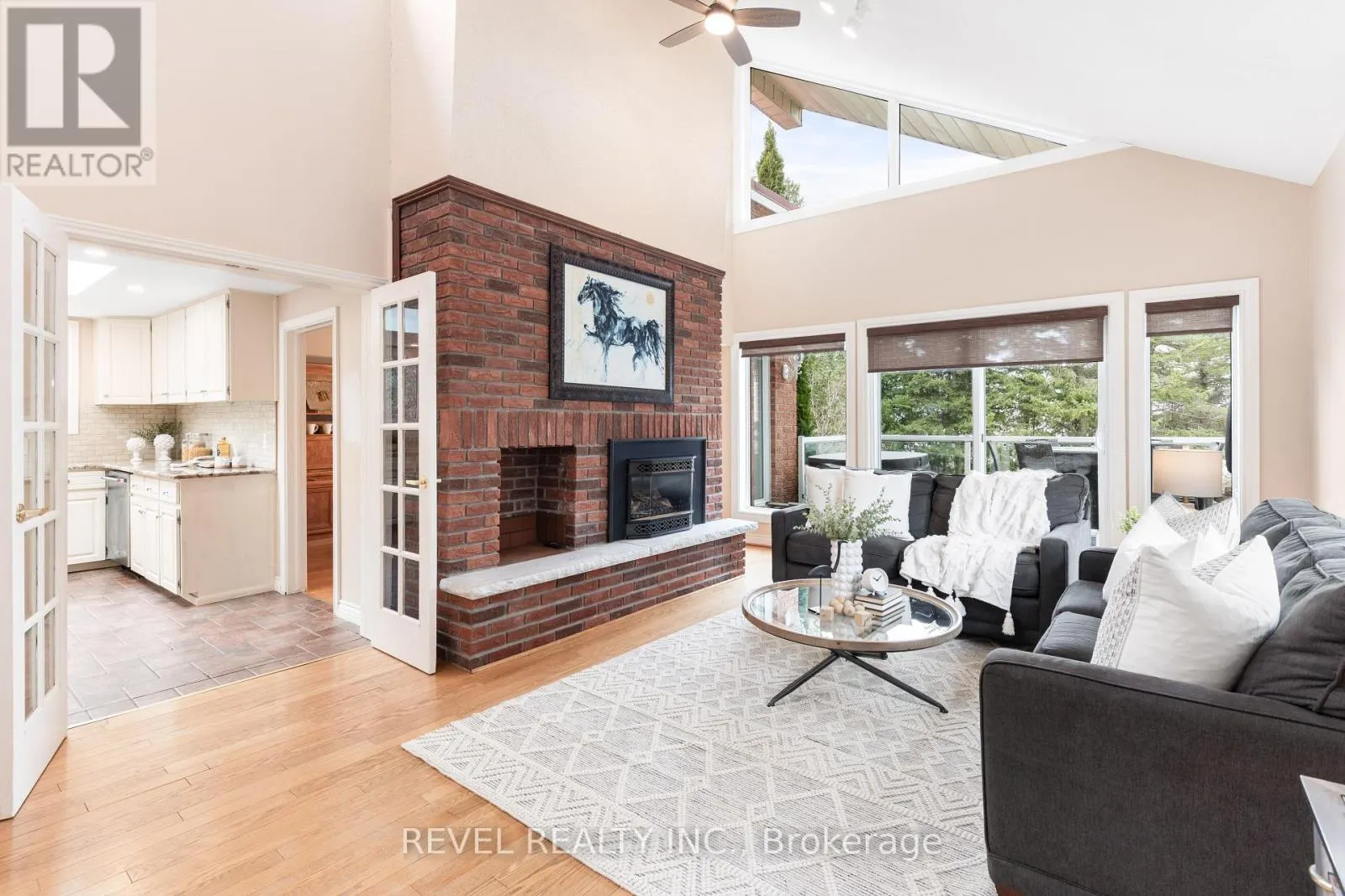 27 CEDAR CRESCENT